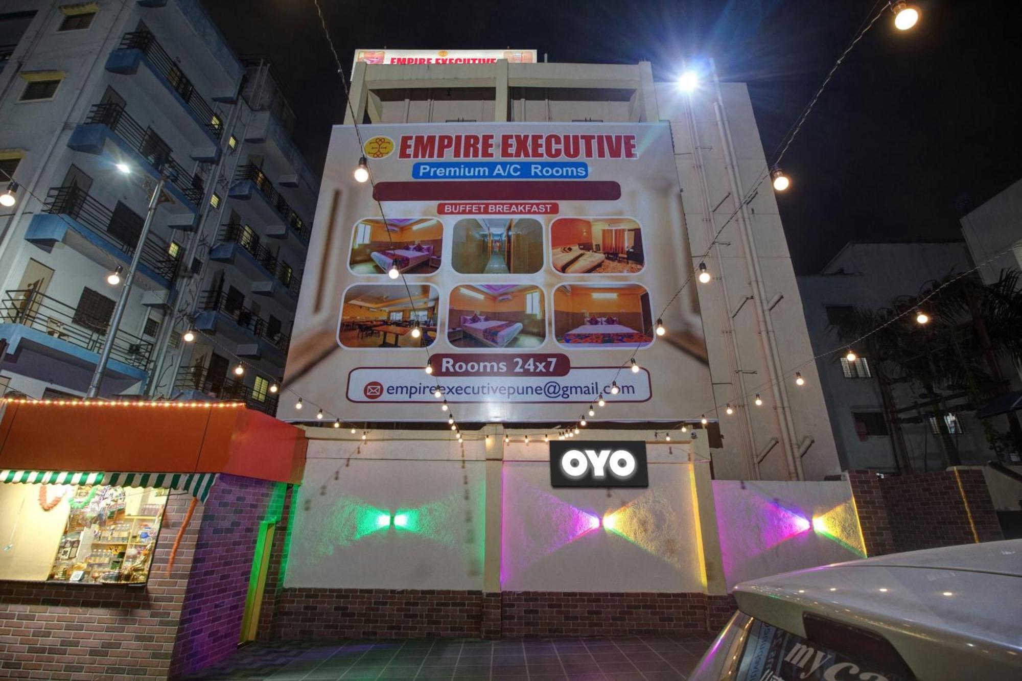 Super Townhouse Empire Executive Hotel Hinjawadi Exterior photo